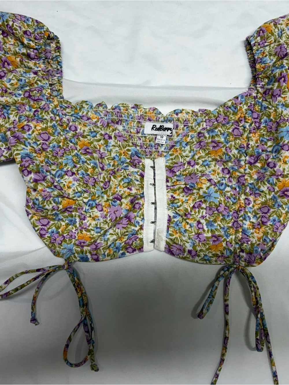 Floral Tie-Front Puff Sleeve Crop Top in Multi Floral